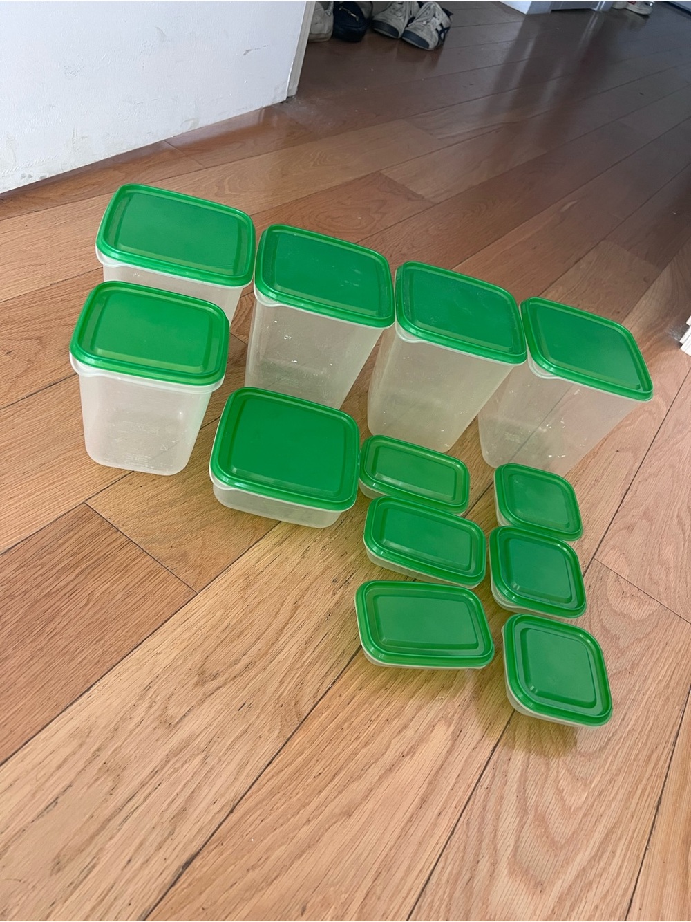 Tupperware Green Lidded Food Storage Container Set